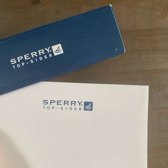 sperry shoe box
